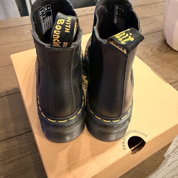 NIB Dr. Martens Audrick Chelsea - Picture 4 of 5